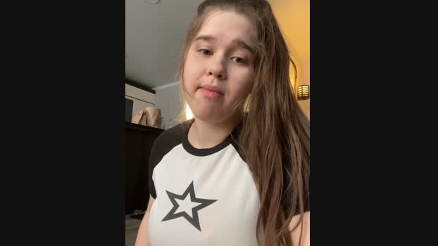 HornyGirlH StripChat Female 14-02-2025